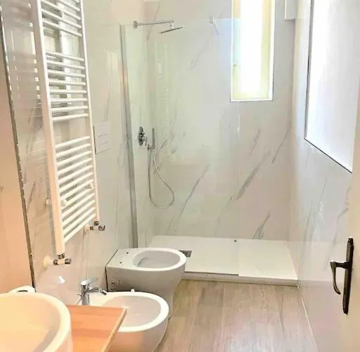 Apartament Elea 77 *